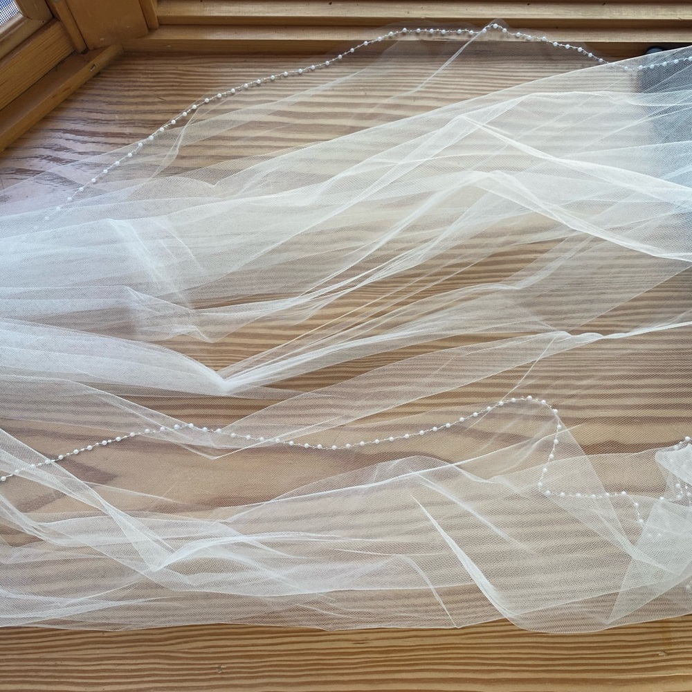 Wedding veil - Picture 3 of 5